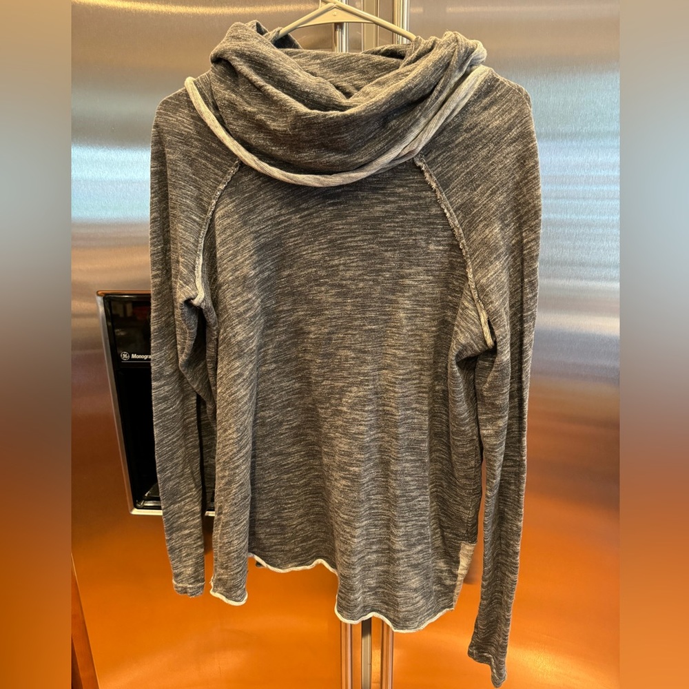 Free People FP Beach Gray Cowlneck Pullover Sweatshirt Women’s Large